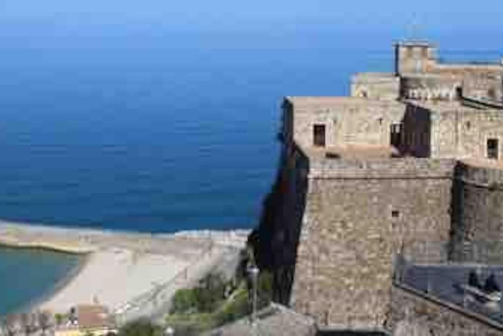 La Scaletta Sul Mare Di Pizzo Wifi E Disney+ Exteriér fotografie