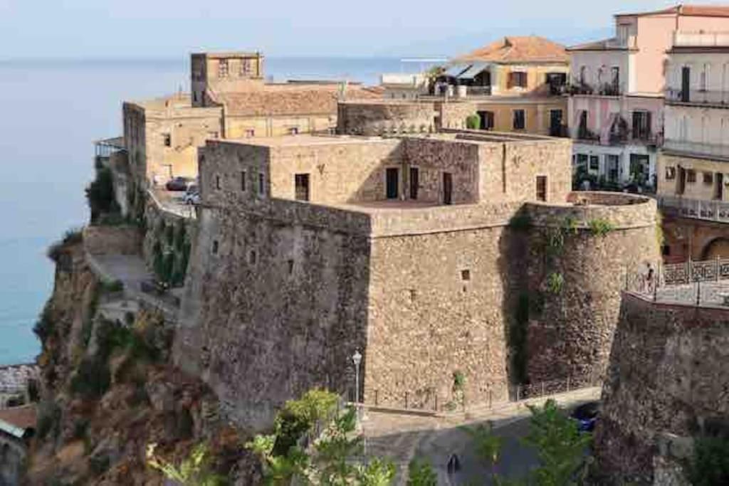 La Scaletta Sul Mare Di Pizzo Wifi E Disney+ Exteriér fotografie